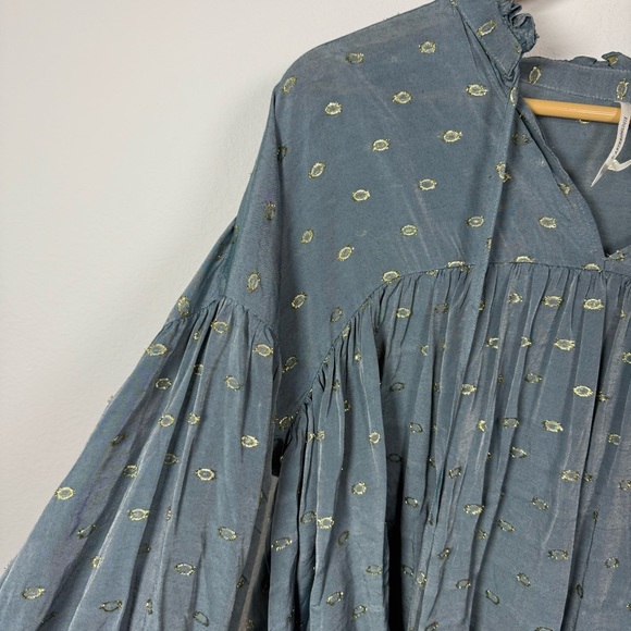 By Anthropologie Women’s Ruffled Peasant Blouse in Blue/Gold Metallic M - Picture 9 of 16